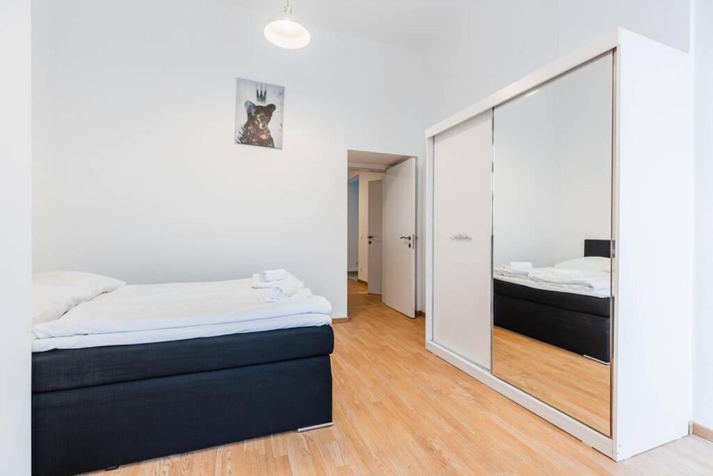 Family Apartment Next To Danube River Vienna Exterior photo